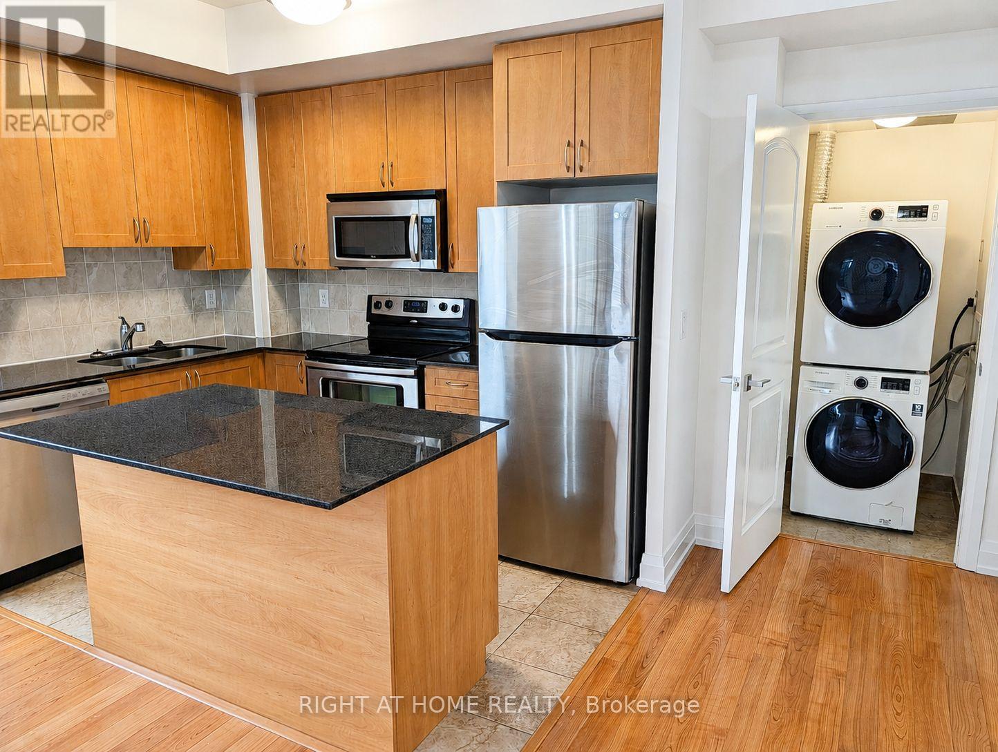 305 - 1060 Sheppard Avenue W, Toronto, Ontario  M3J 0G7 - Photo 15 - W13709308