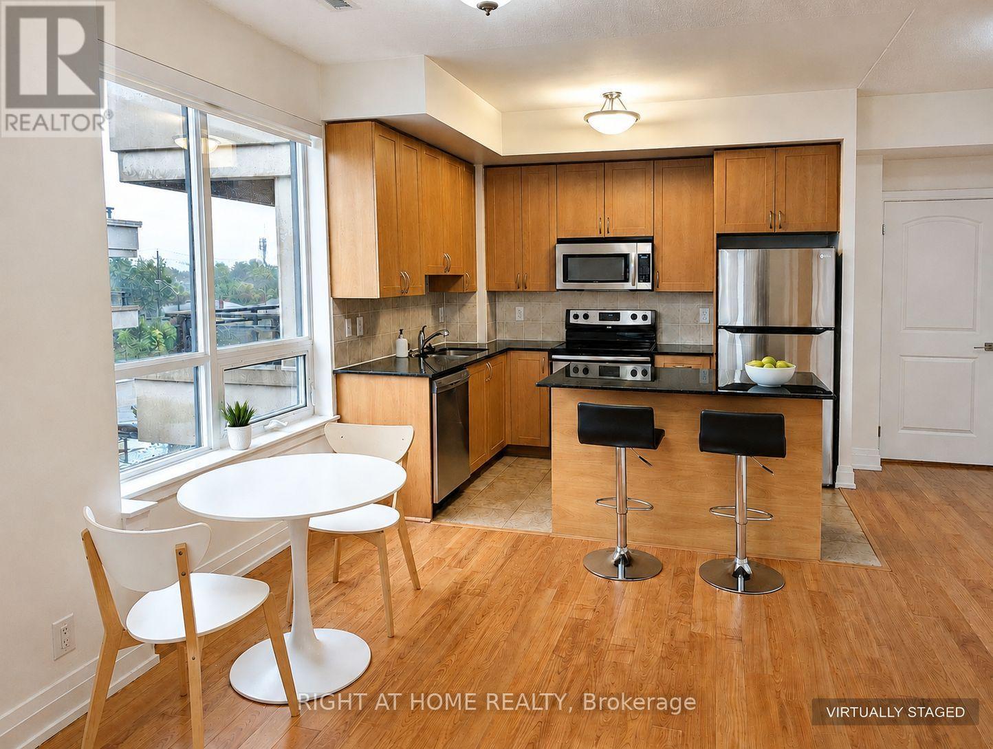 305 - 1060 Sheppard Avenue W, Toronto, Ontario  M3J 0G7 - Photo 4 - W13709308