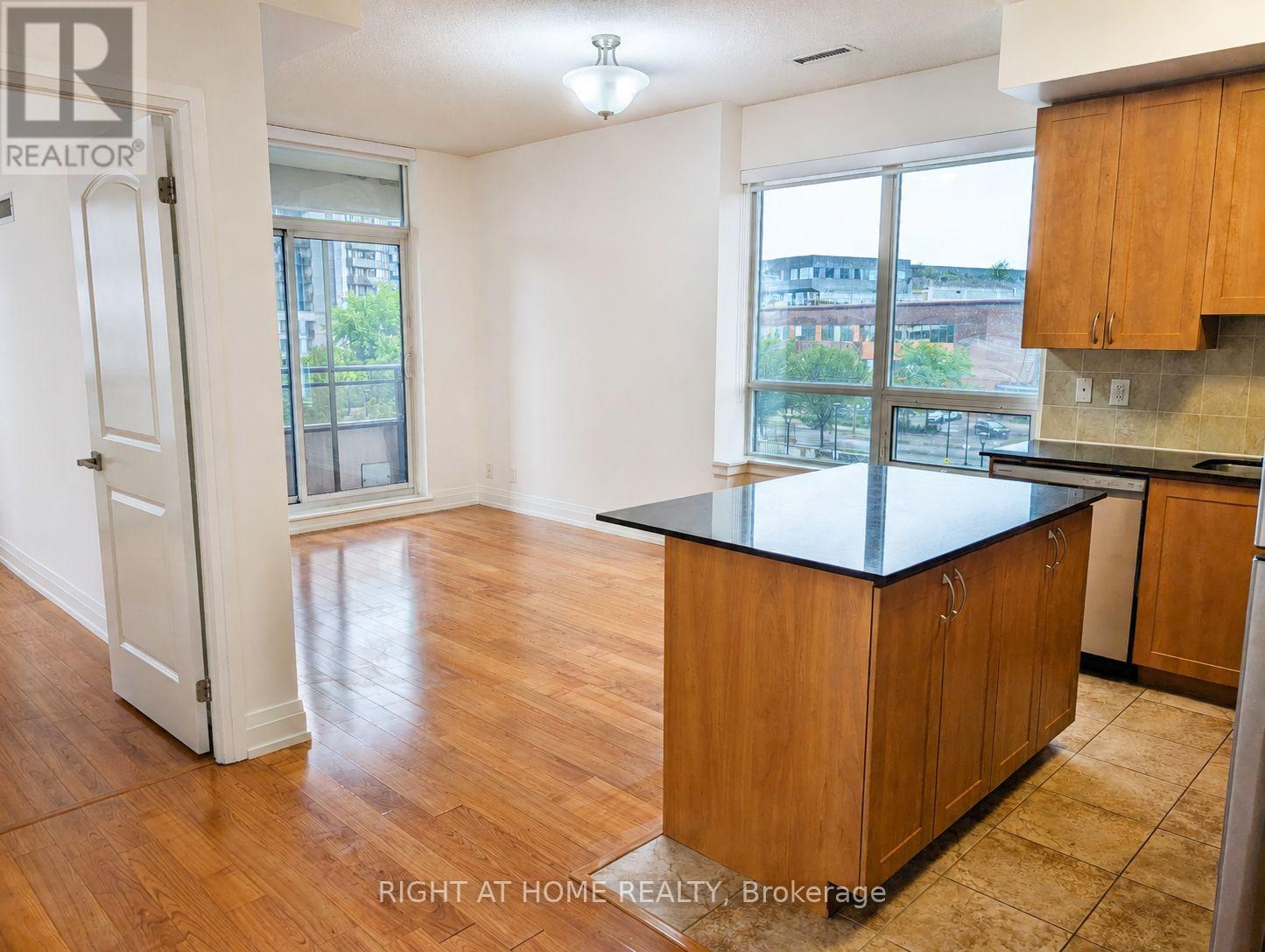 305 - 1060 Sheppard Avenue W, Toronto, Ontario  M3J 0G7 - Photo 9 - W13709308