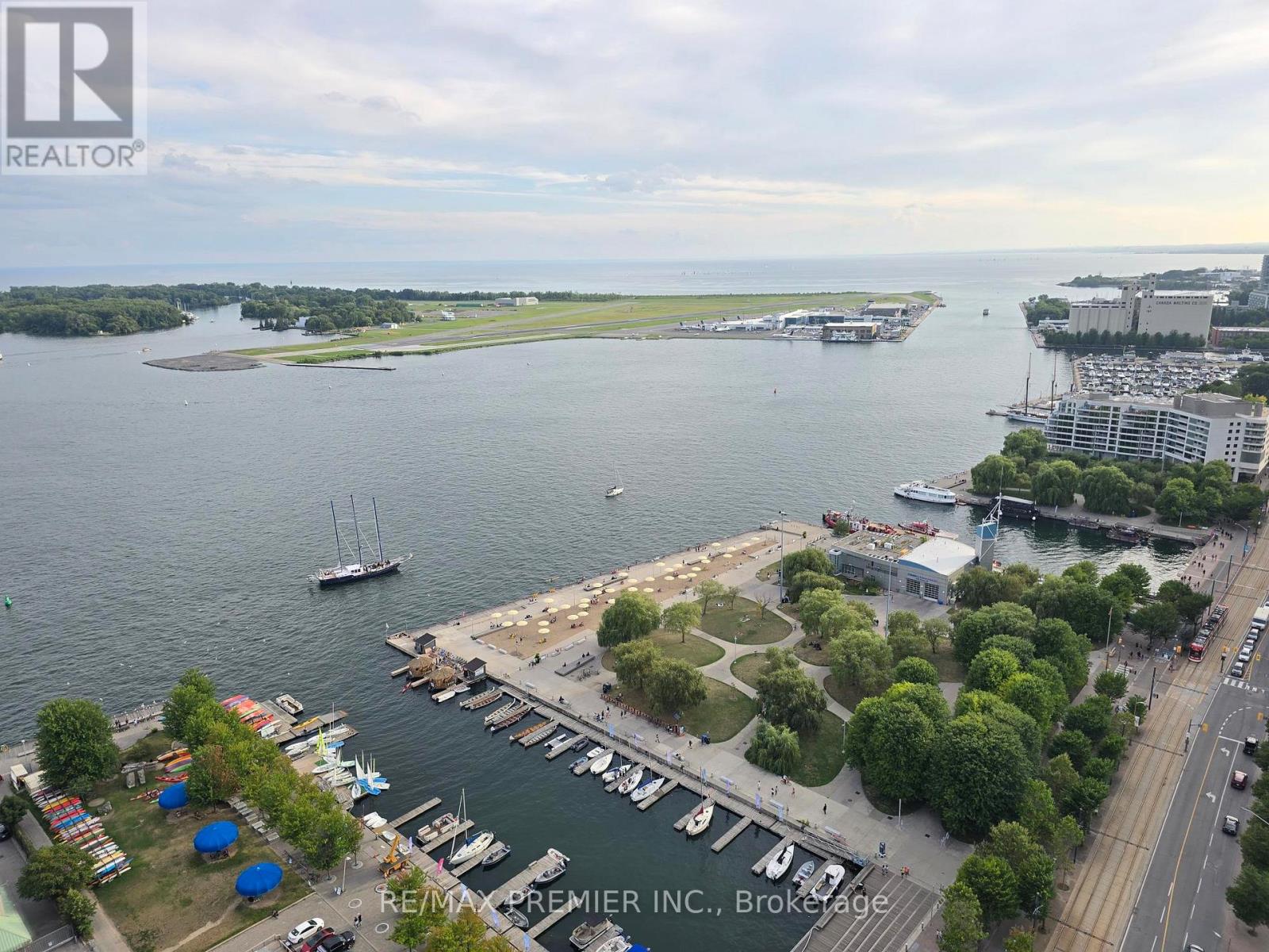 1003 - 270 Queens Quay W, Toronto, Ontario  M5J 2N4 - Photo 32 - C13708292