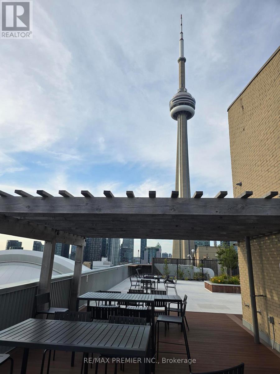 1003 - 270 Queens Quay W, Toronto, Ontario  M5J 2N4 - Photo 34 - C13708292