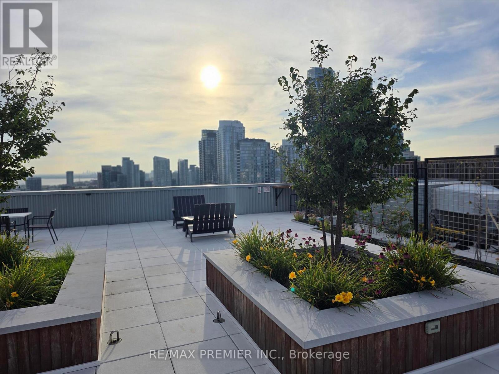 1003 - 270 Queens Quay W, Toronto, Ontario  M5J 2N4 - Photo 27 - C13708292