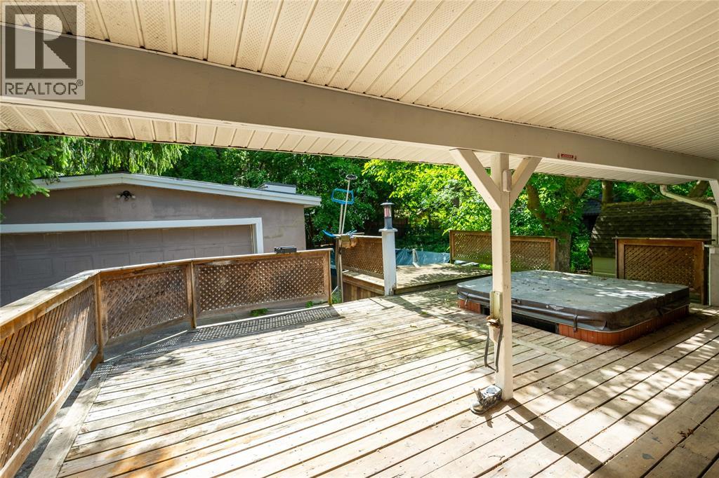156 Queen Street, Sarnia, Ontario  N7T 2R1 - Photo 37 - 26020273