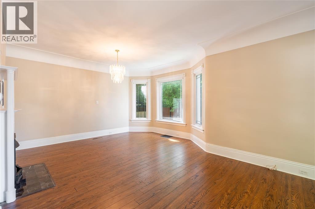 156 Queen Street, Sarnia, Ontario  N7T 2R1 - Photo 4 - 26020273