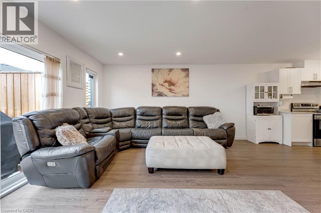 91 Pony Way, Kitchener, Ontario  N2R 0R8 - Photo 11 - 40847223