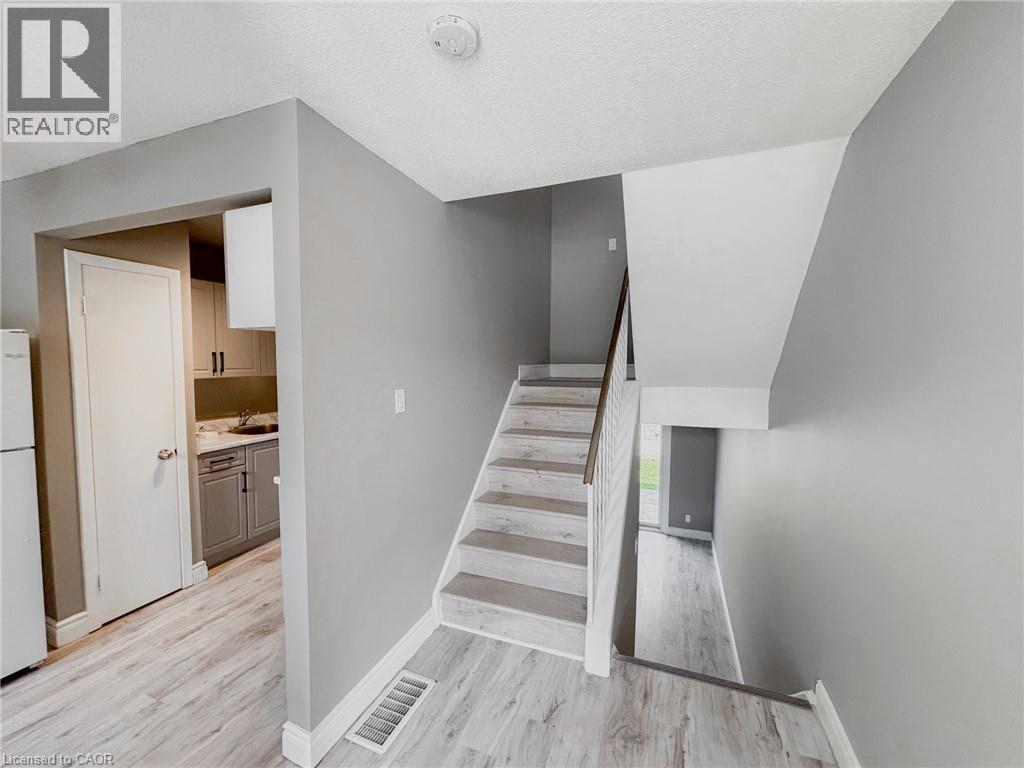 222 Harvard Place Unit# G, Waterloo, Ontario  N2J 4G2 - Photo 9 - 40850702