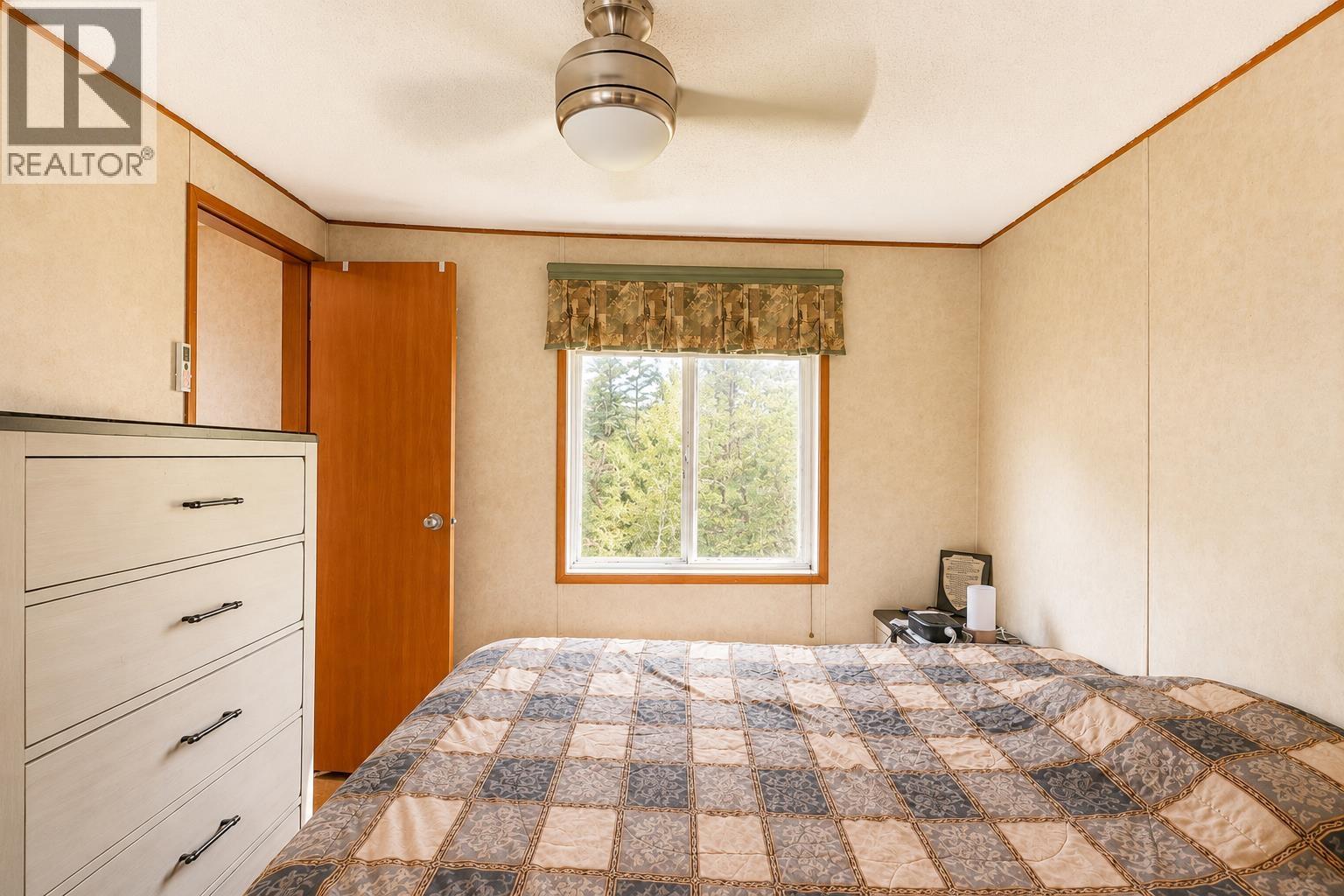5465 Elliot Lake Road, 108 Mile Ranch, British Columbia  V0K 2E1 - Photo 15 - R3158533