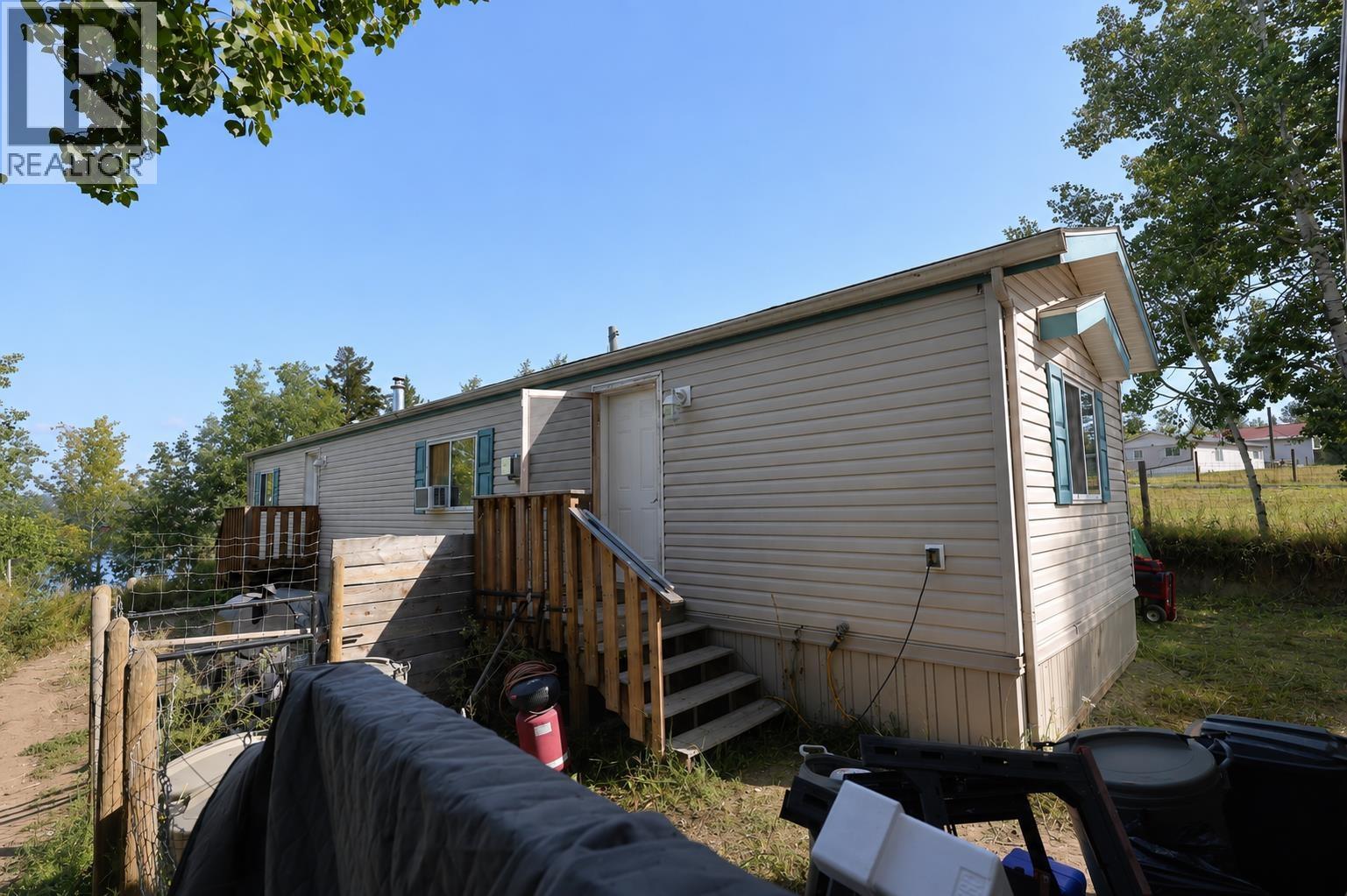 5465 Elliot Lake Road, 108 Mile Ranch, British Columbia  V0K 2E1 - Photo 18 - R3158533
