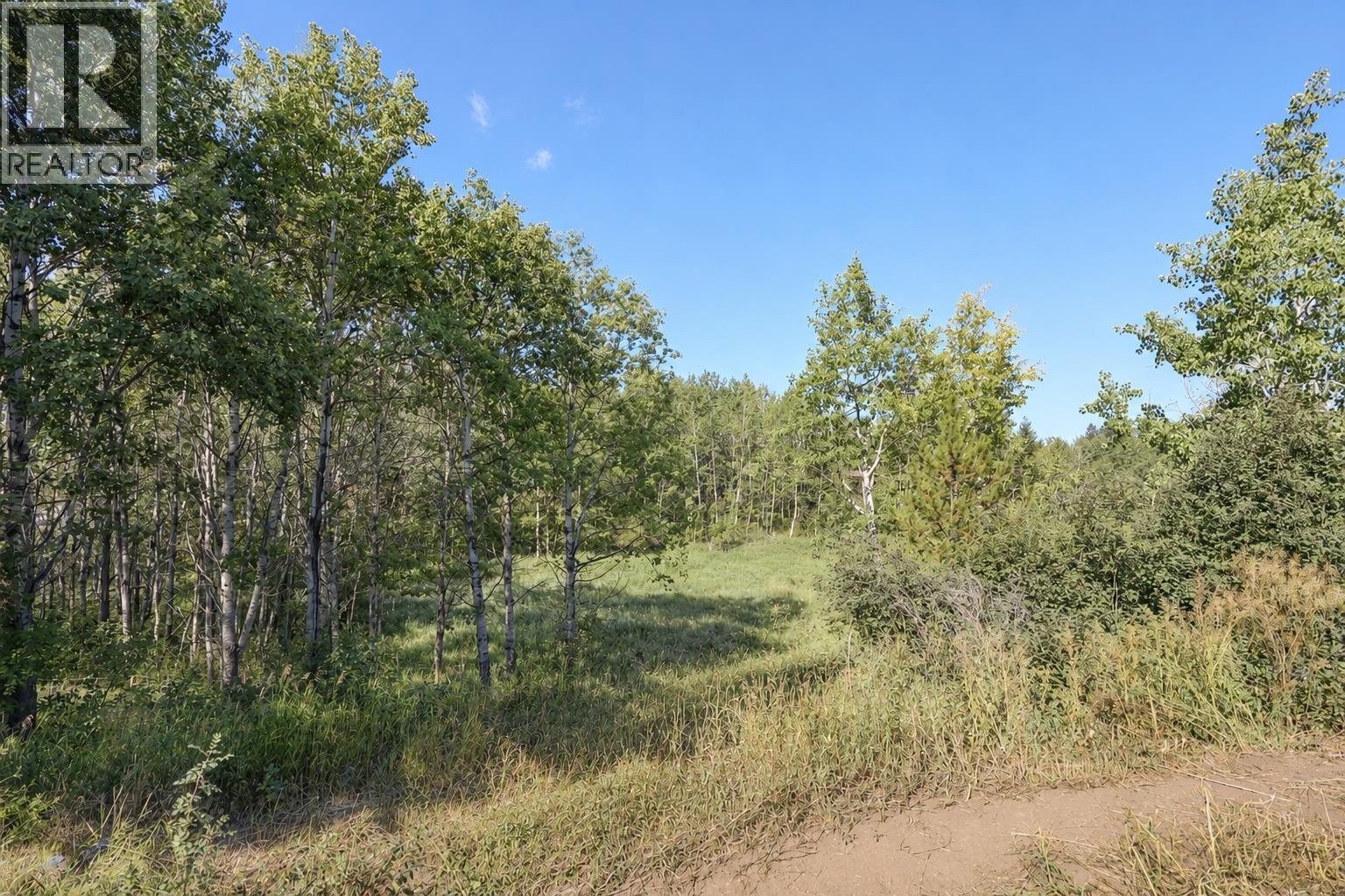 5465 Elliot Lake Road, 108 Mile Ranch, British Columbia  V0K 2E1 - Photo 21 - R3158533