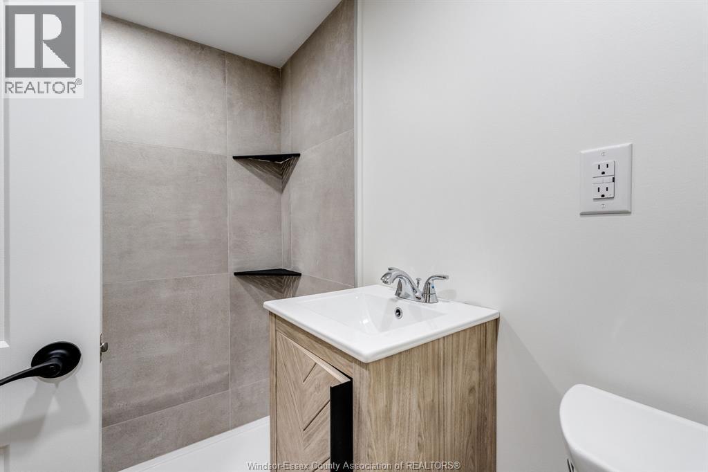 2309 Hall, Windsor, Ontario  N8W 2M1 - Photo 32 - 26020689
