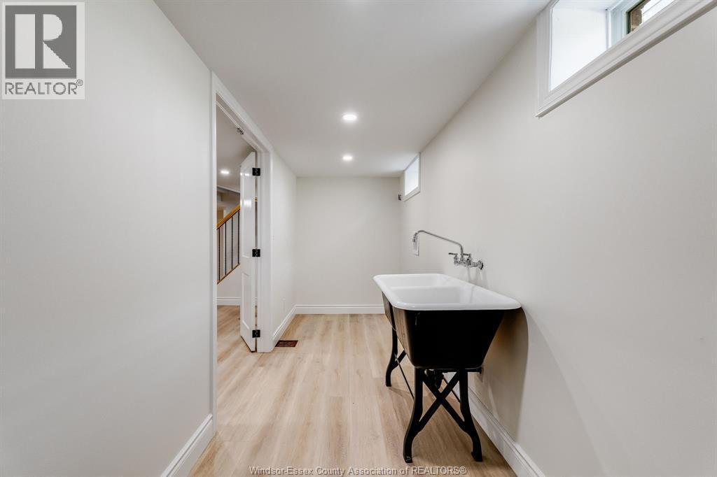 2309 Hall, Windsor, Ontario  N8W 2M1 - Photo 36 - 26020689