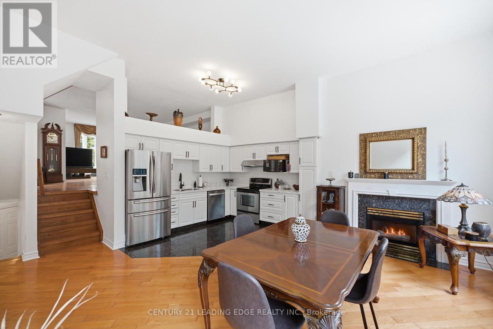 11 Guildpark Pathway, Toronto, Ontario  M1J 3P1 - Photo 5 - E13708290