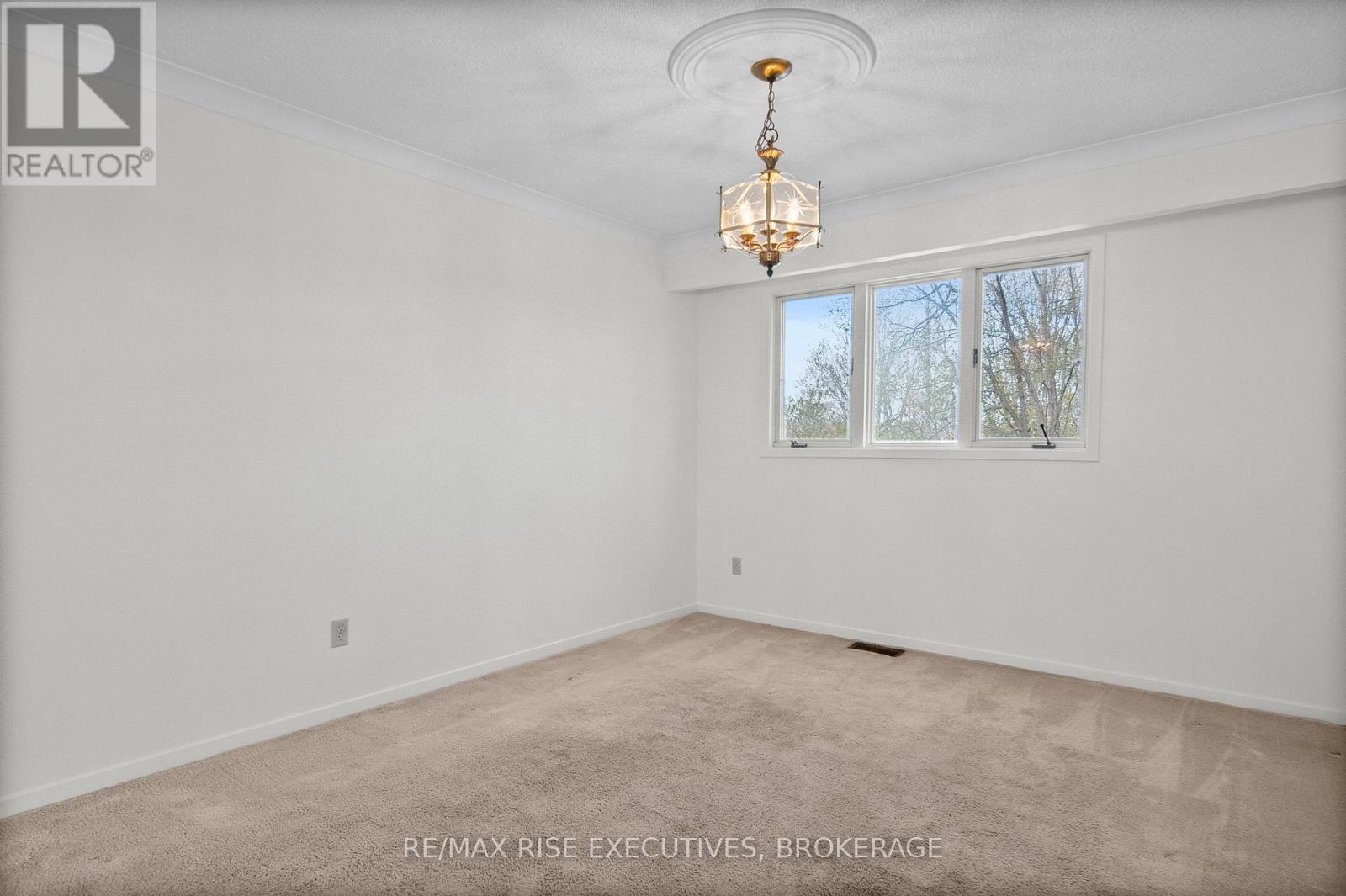 899 Safari Drive, Kingston, Ontario  K7M 6W2 - Photo 10 - X13709360