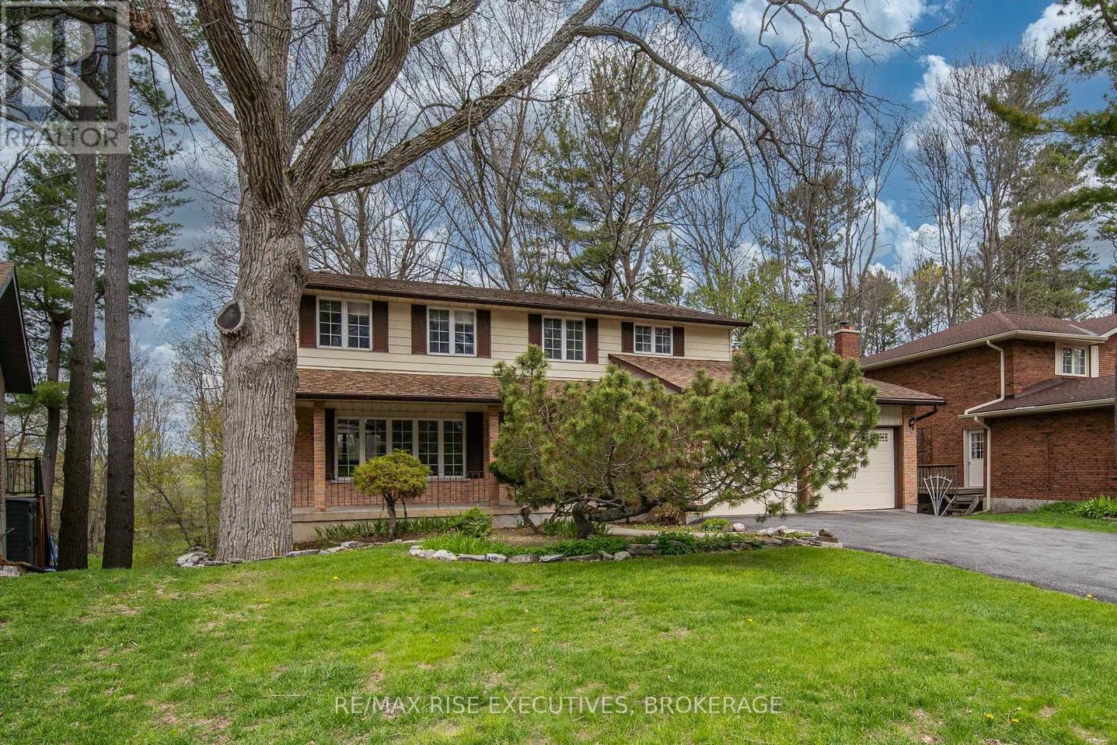 899 Safari Drive, Kingston, Ontario  K7M 6W2 - Photo 2 - X13709360