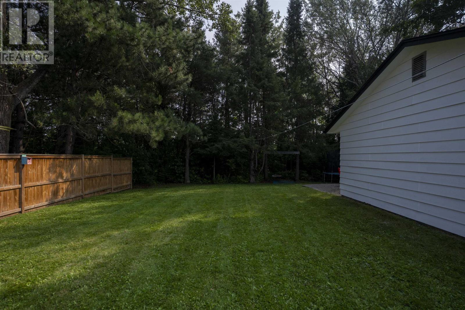 556 Laurentian Dr, Thunder Bay, Ontario  P7C 5J8 - Photo 33 - TB2602499