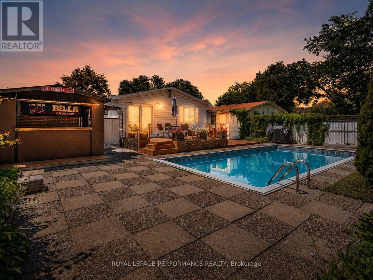 2179 ERINBROOK CRESCENT, ottawa, Ontario