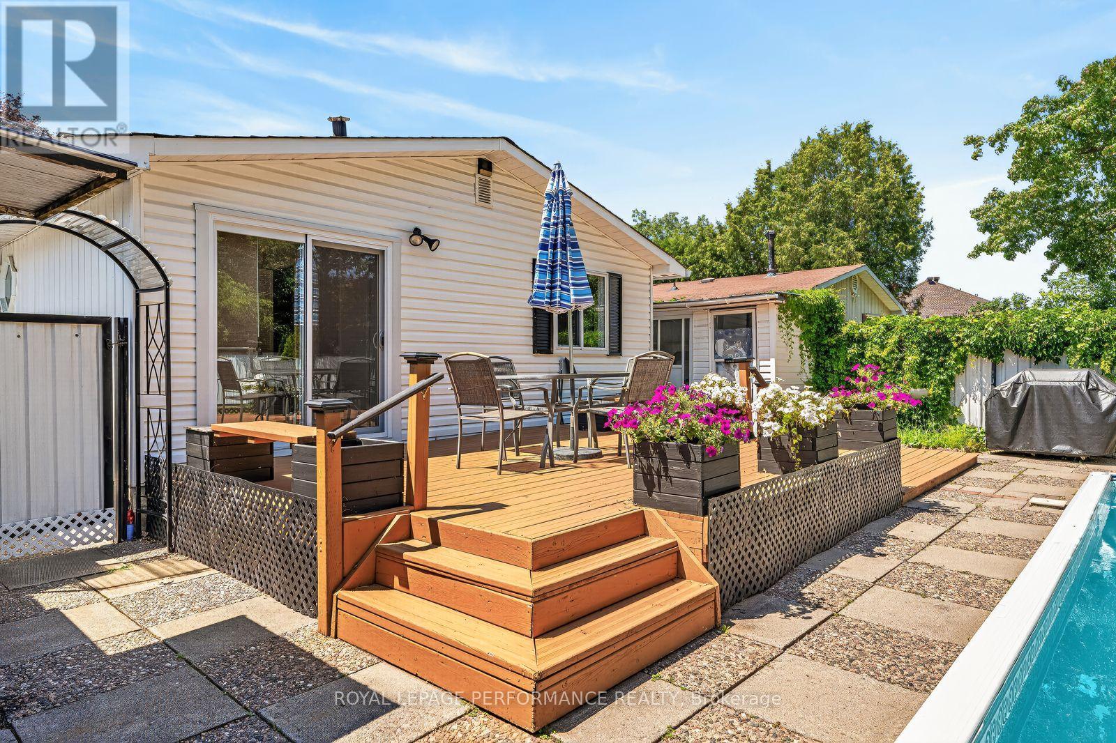 2179 Erinbrook Crescent, Ottawa, Ontario  K1B 4J7 - Photo 40 - X13709416