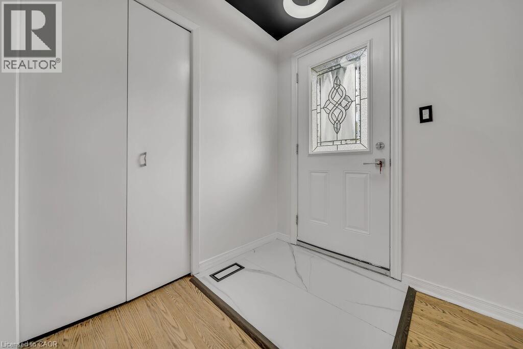 267 Erb Street E, Waterloo, Ontario  N2J 1N6 - Photo 4 - 40857919