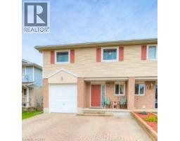806 FAIRWAY Crescent, Kitchener, Ontario