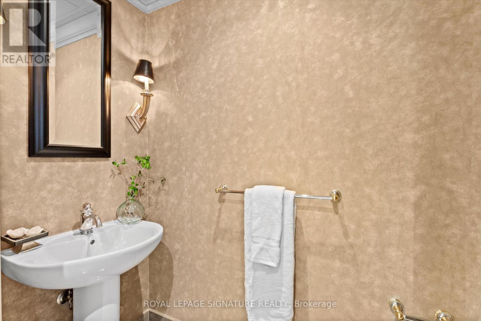 108 - 33 Delisle Avenue, Toronto, Ontario  M4V 3C7 - Photo 18 - C13709348