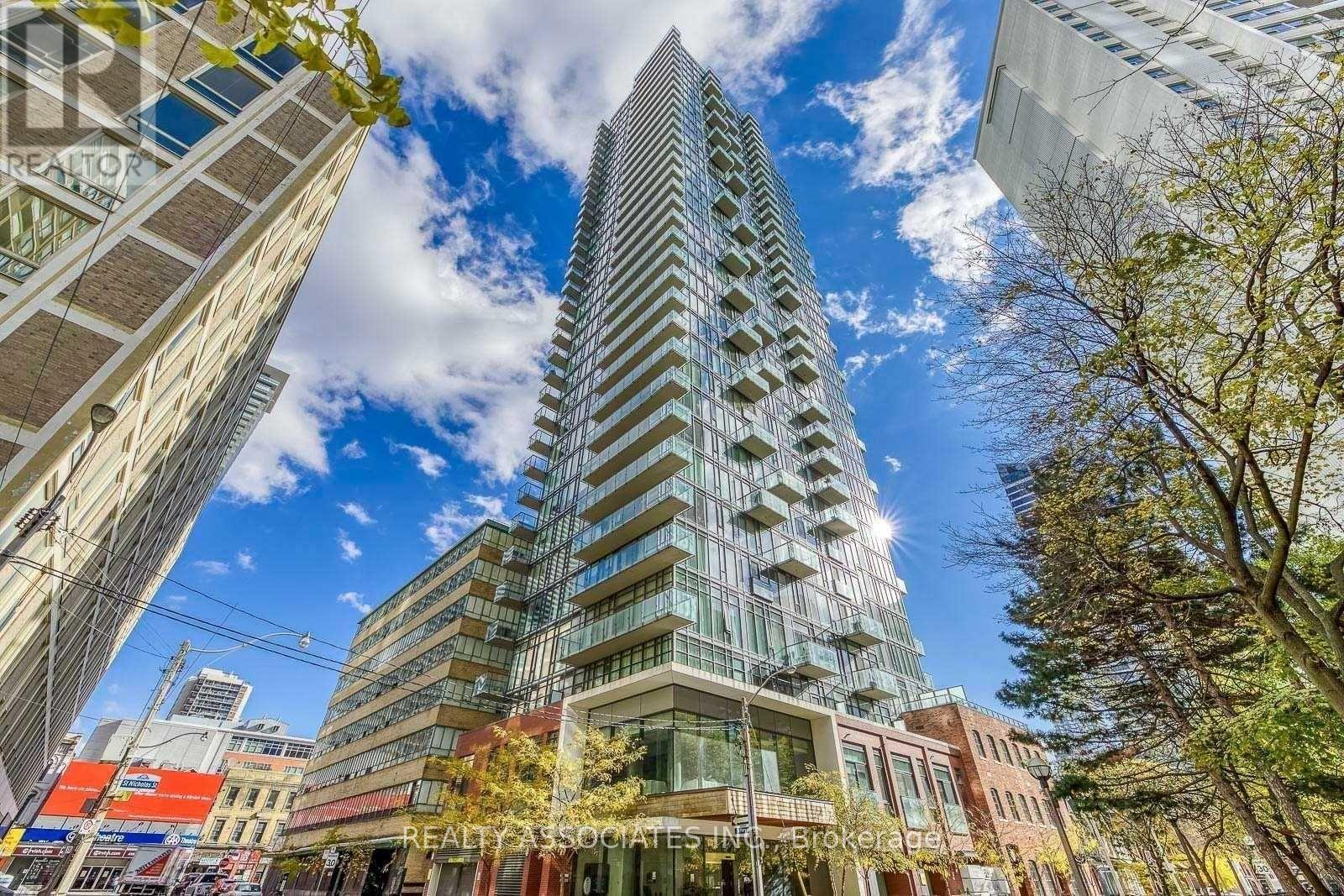 1605 - 75 St Nicholas Street, Toronto, Ontario  M4Y 0A5 - Photo 1 - C13709374