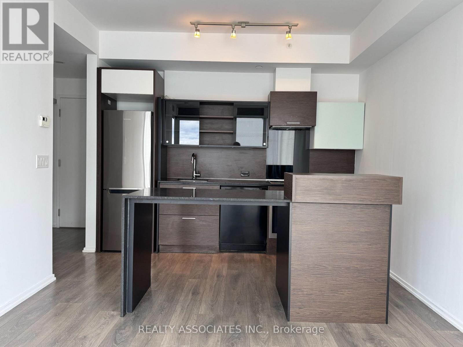 1605 - 75 St Nicholas Street, Toronto, Ontario  M4Y 0A5 - Photo 2 - C13709374