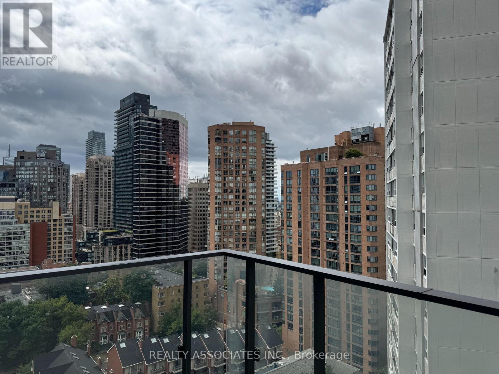 1605 - 75 St Nicholas Street, Toronto, Ontario  M4Y 0A5 - Photo 8 - C13709374