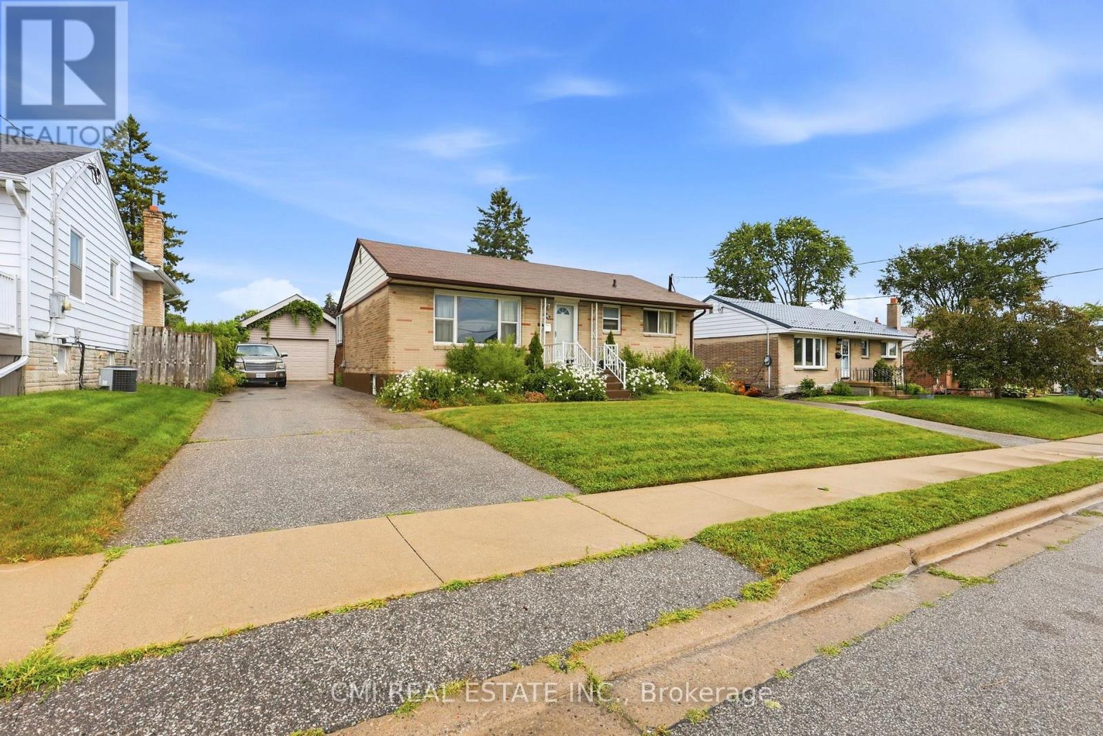 494 Annapolis Avenue, Oshawa, Ontario  L1J 2Y7 - Photo 3 - E13709398