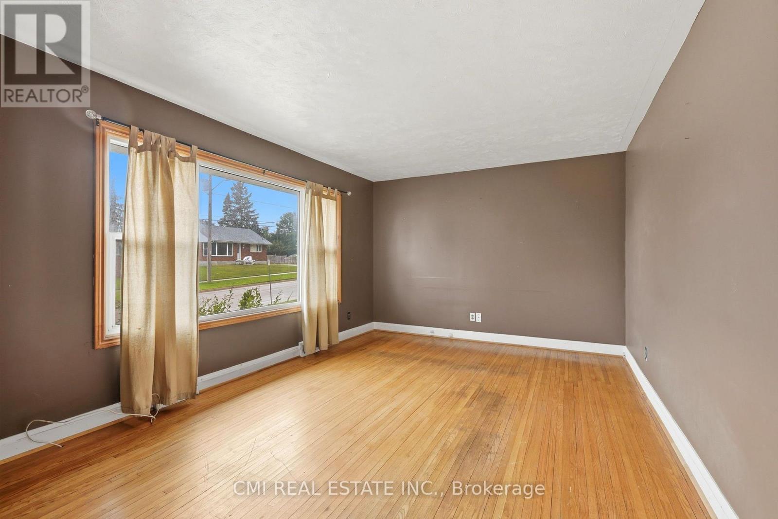 494 Annapolis Avenue, Oshawa, Ontario  L1J 2Y7 - Photo 5 - E13709398