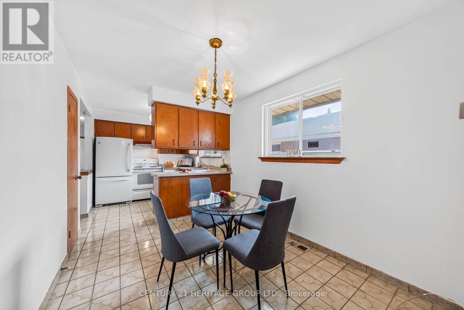 33 Jeanette Street, Toronto, Ontario  M1M 3G3 - Photo 11 - E13709430