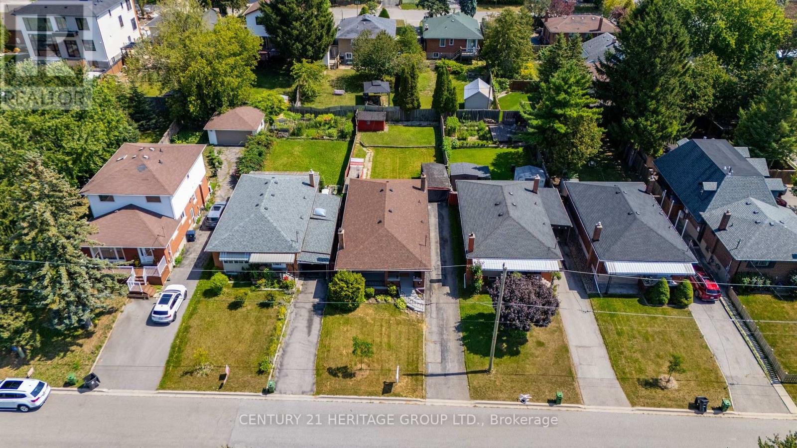 33 Jeanette Street, Toronto, Ontario  M1M 3G3 - Photo 32 - E13709430