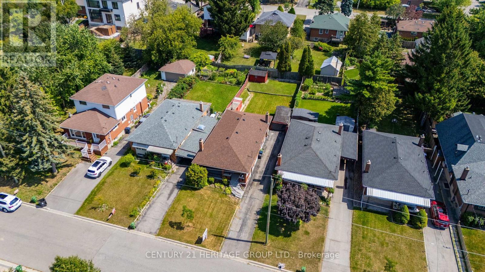33 Jeanette Street, Toronto, Ontario  M1M 3G3 - Photo 6 - E13709430