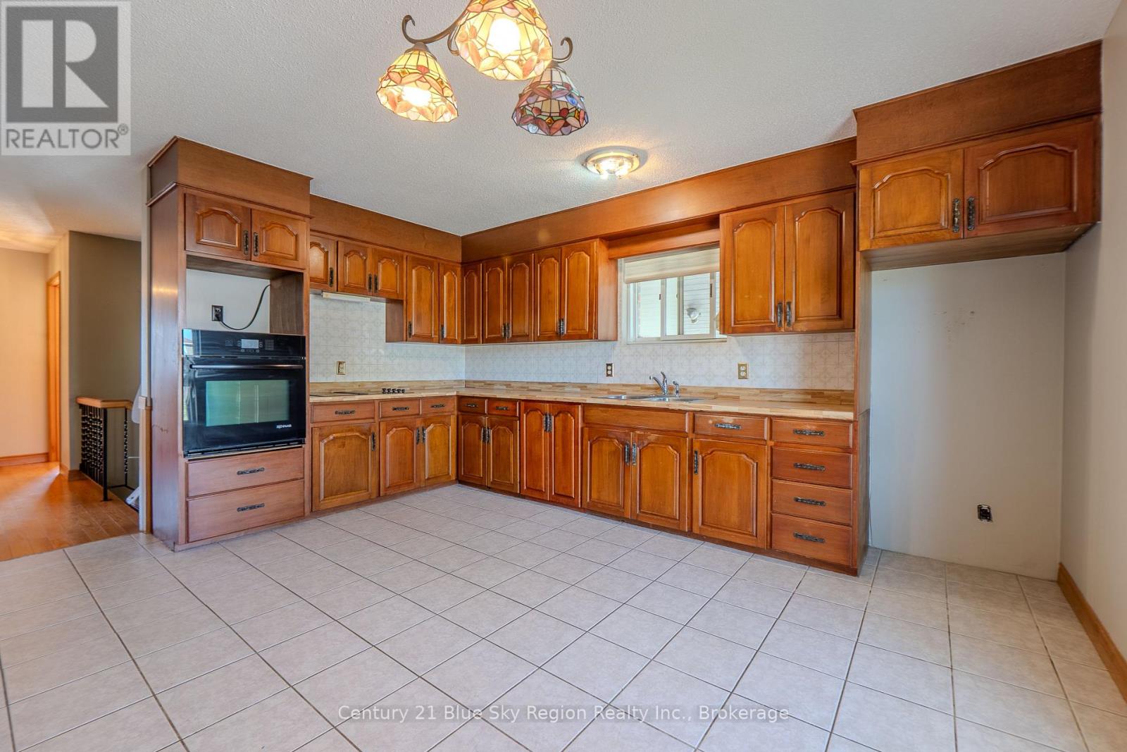 268 Levesque Street, West Nipissing, Ontario  P2B 3A3 - Photo 10 - X13709422