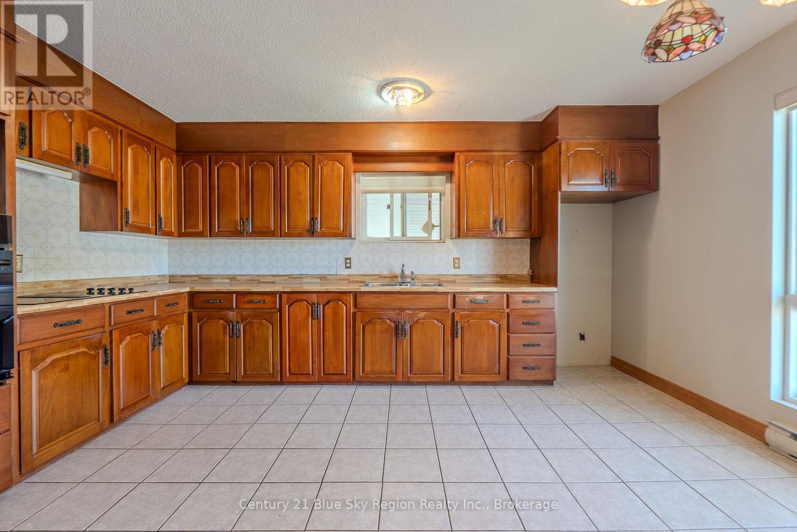 268 Levesque Street, West Nipissing, Ontario  P2B 3A3 - Photo 11 - X13709422
