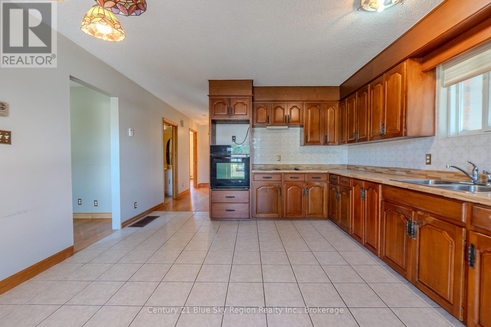 268 Levesque Street, West Nipissing, Ontario  P2B 3A3 - Photo 8 - X13709422