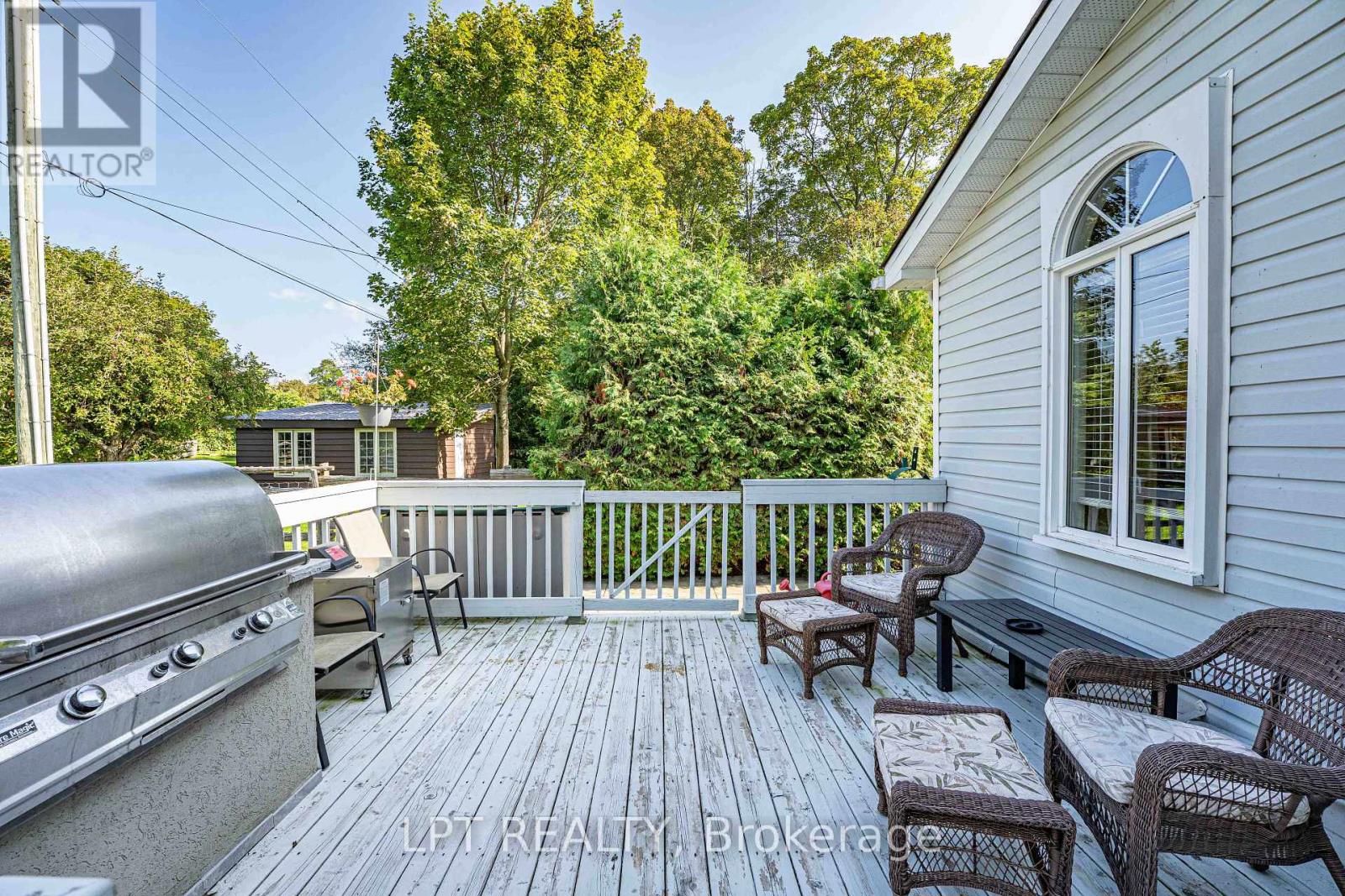 357 Lake Drive N, Georgina, Ontario  L4P 3C8 - Photo 11 - N13709366