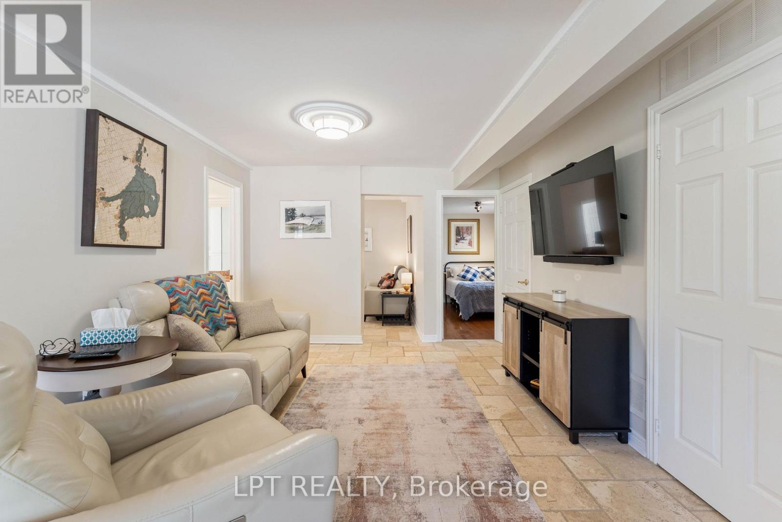 357 Lake Drive N, Georgina, Ontario  L4P 3C8 - Photo 15 - N13709366