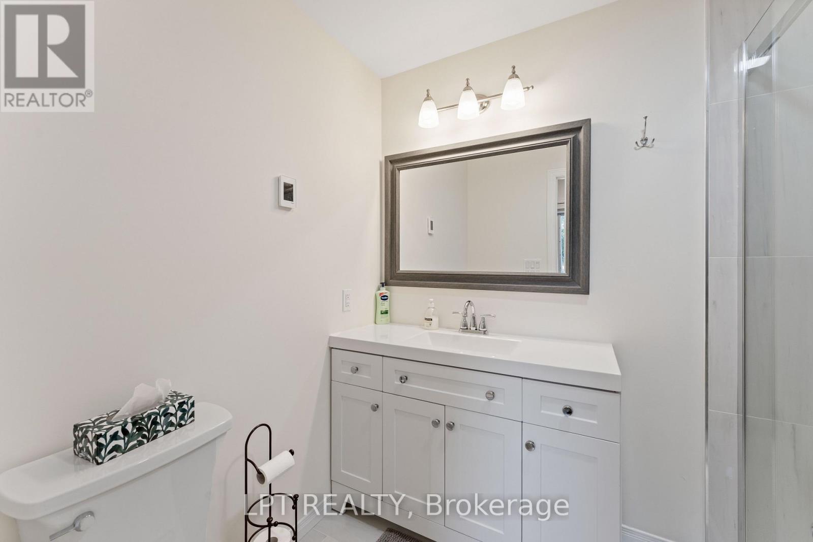 357 Lake Drive N, Georgina, Ontario  L4P 3C8 - Photo 38 - N13709366