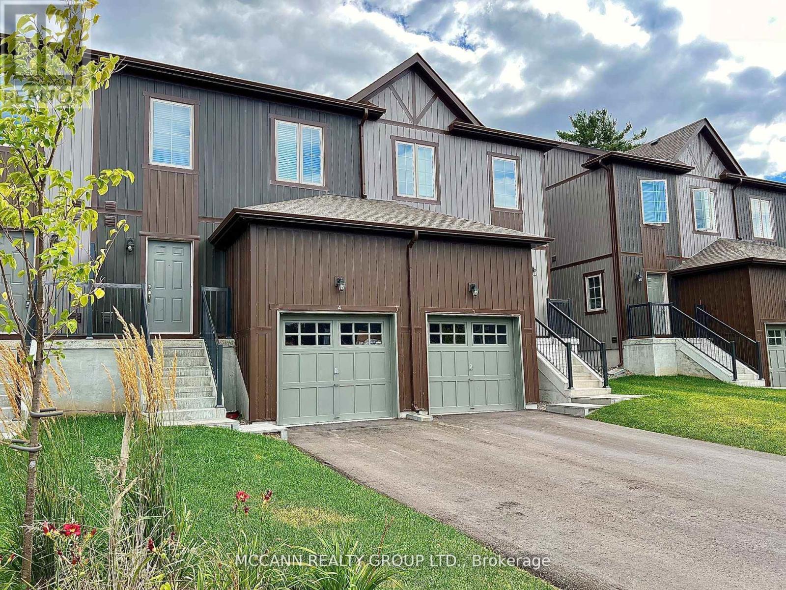 4 - 110 GREW BOULEVARD, Georgina, Ontario