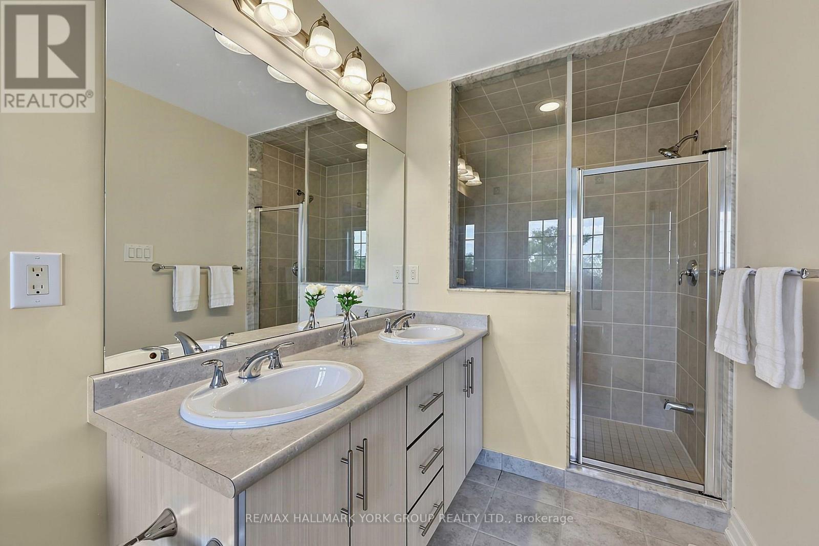 36 Alex Campbell Crescent, King, Ontario  L7B 1K9 - Photo 27 - N13709390