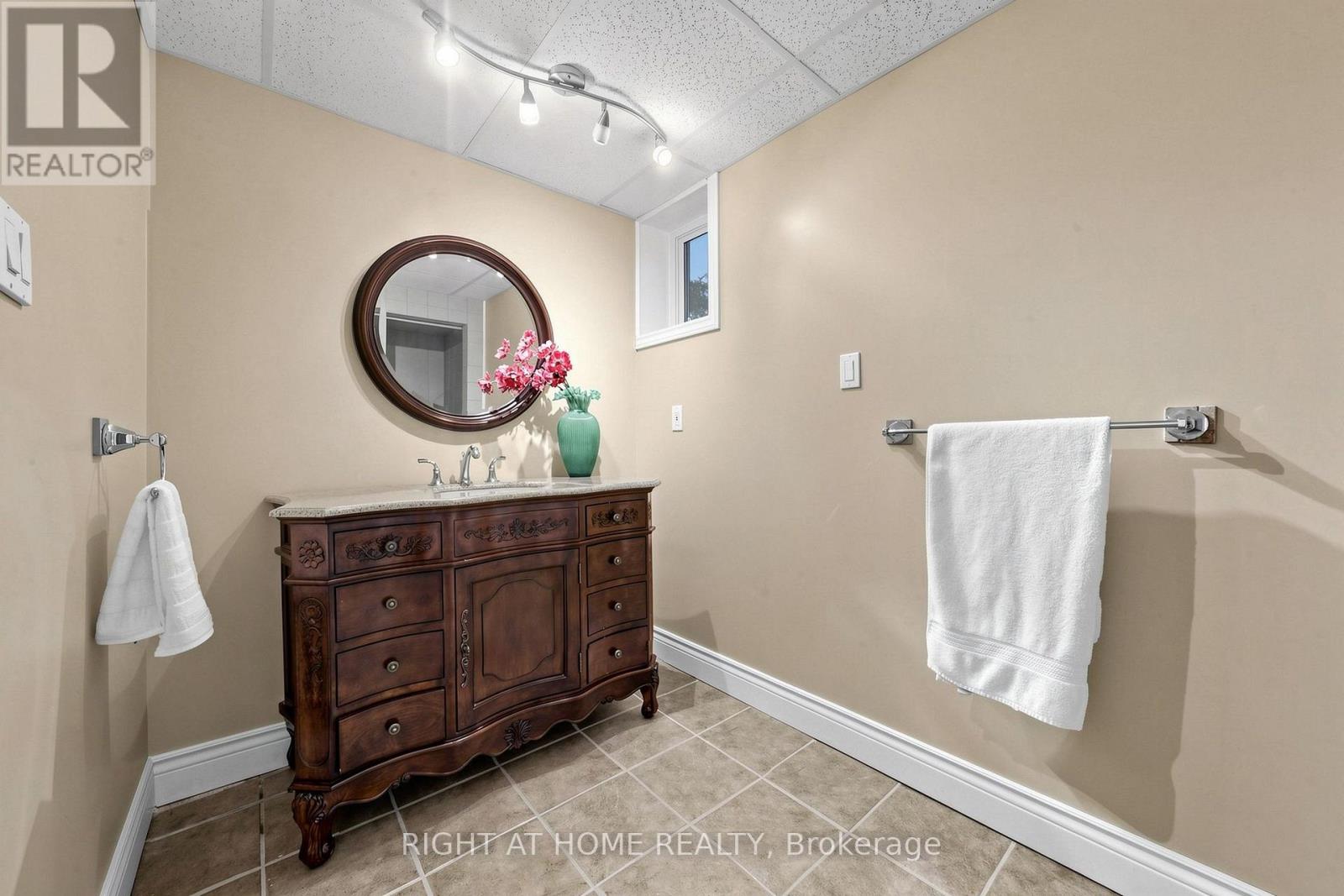 1019 Northern Prospect Crescent, Newmarket, Ontario  L3X 1N7 - Photo 31 - N13709394