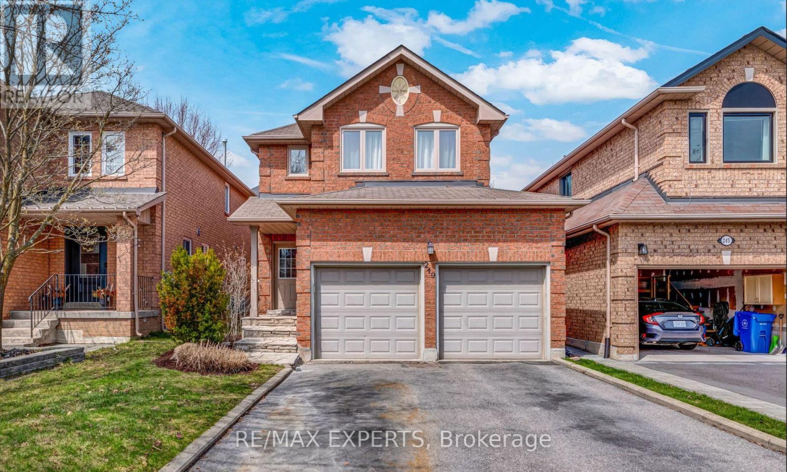 249 RUSHBROOK DRIVE, Newmarket, Ontario