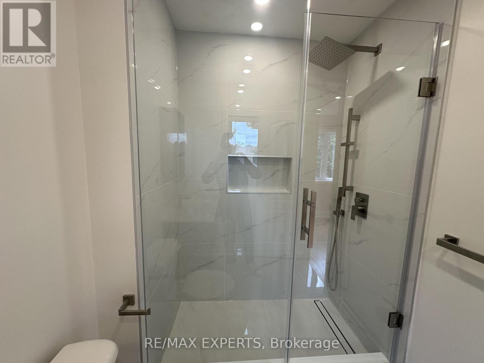 249 Rushbrook Drive, Newmarket, Ontario  L3X 2E3 - Photo 21 - N13709444