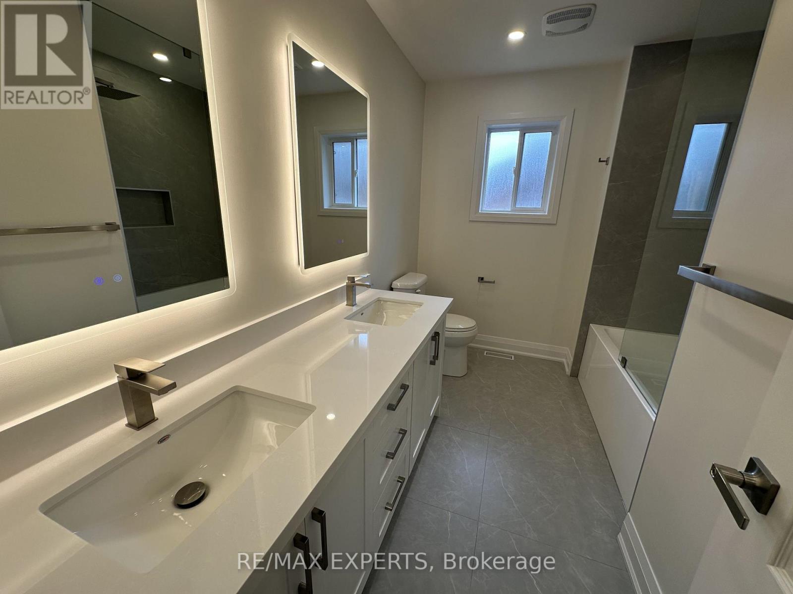 249 Rushbrook Drive, Newmarket, Ontario  L3X 2E3 - Photo 25 - N13709444