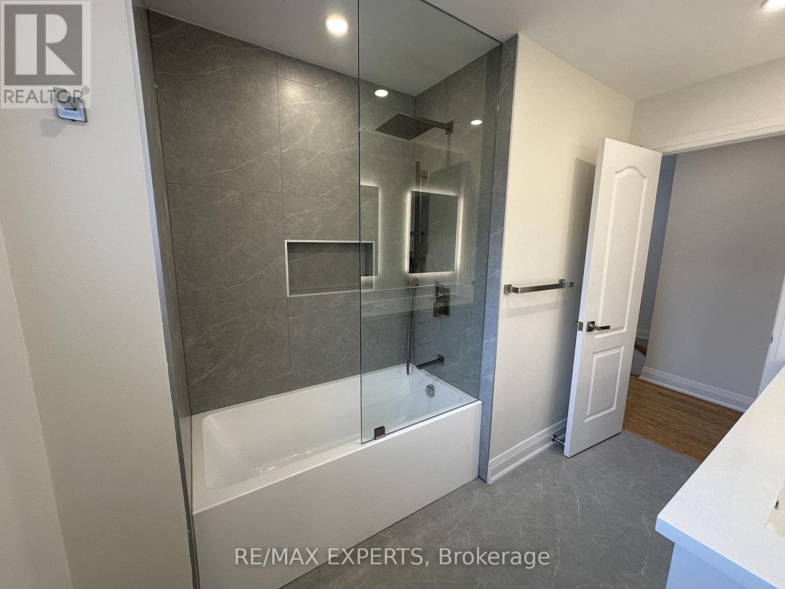 249 Rushbrook Drive, Newmarket, Ontario  L3X 2E3 - Photo 26 - N13709444