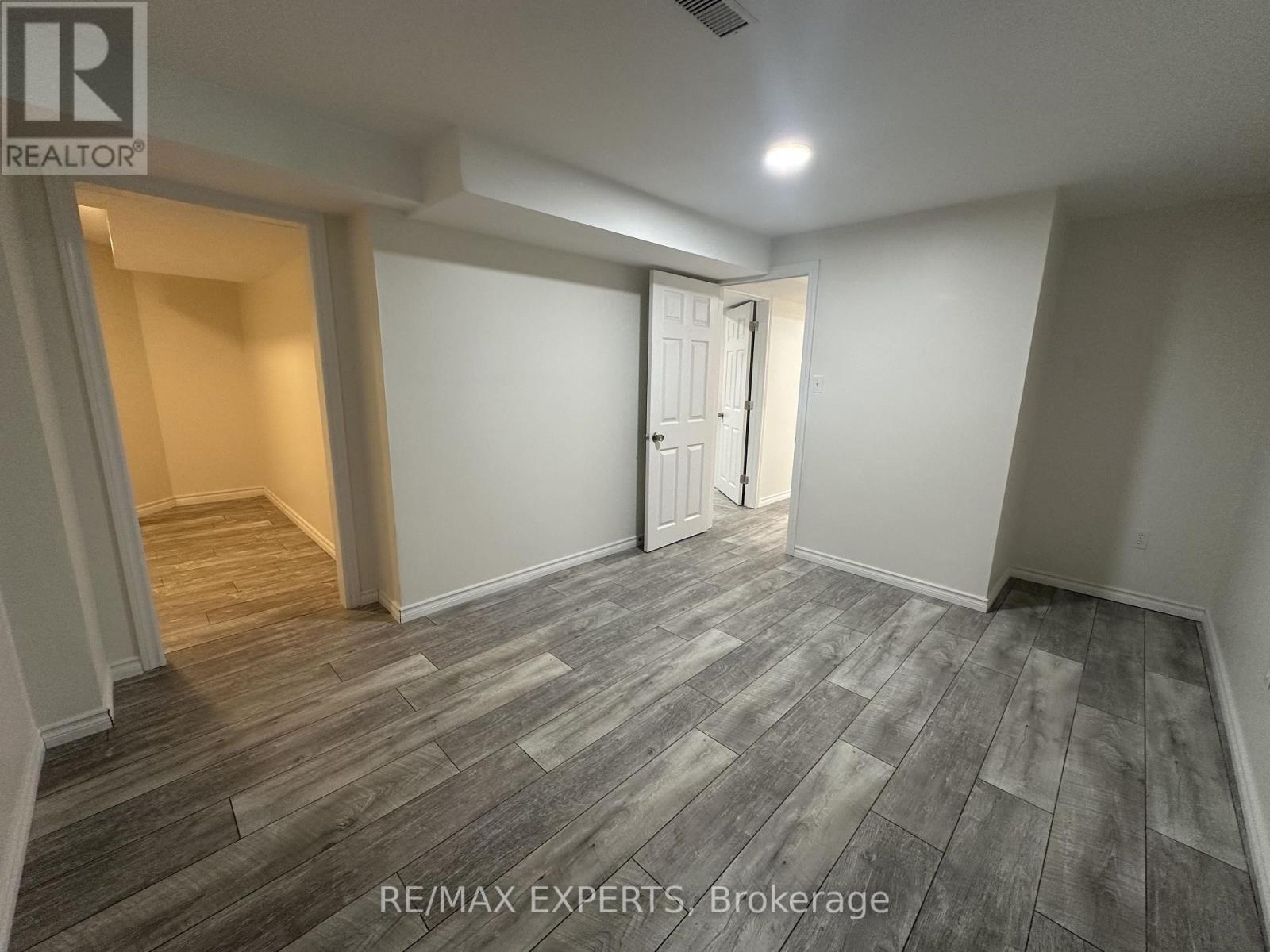 249 Rushbrook Drive, Newmarket, Ontario  L3X 2E3 - Photo 35 - N13709444