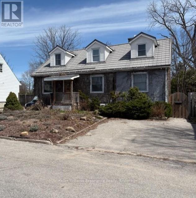 65 Drury Lane, Barrie, Ontario  L4M 3C9 - Photo 2 - S13709328