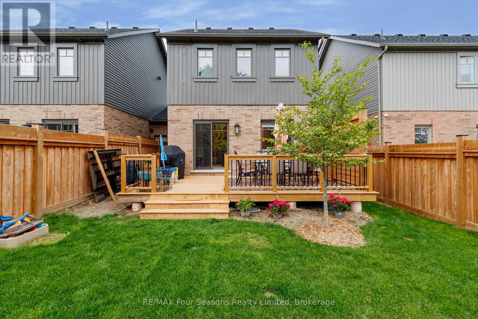 25 Shipley Avenue, Collingwood, Ontario L9Y 5M6 - Photo 37 - S13709410