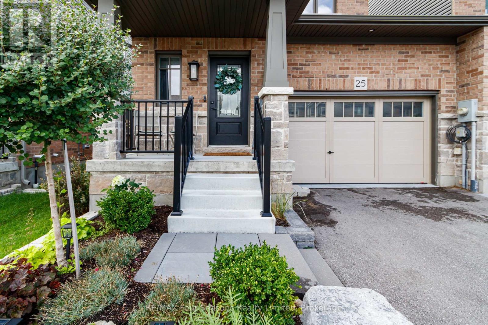 25 Shipley Avenue, Collingwood, Ontario  L9Y 5M6 - Photo 5 - S13709410