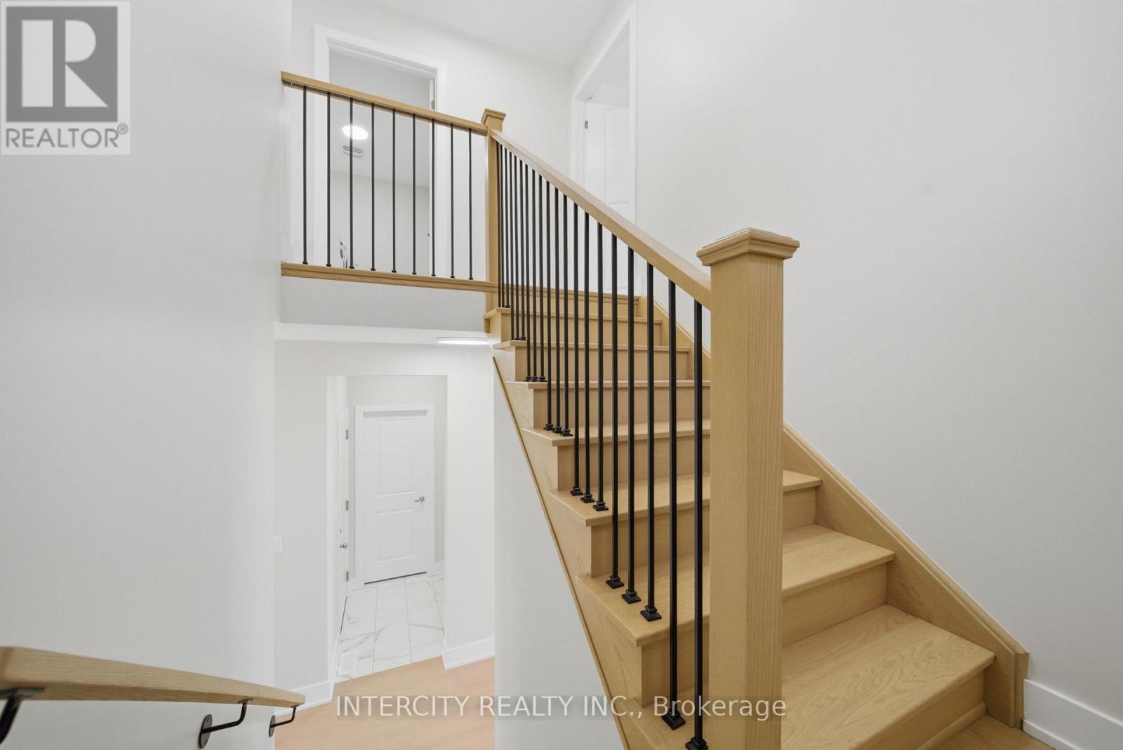 10 Kingsbury Trail, Barrie, Ontario L9J 0W9 - Photo 28 - S13709346